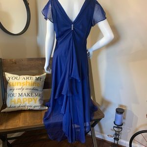 Beautiful party dress with elegant bling!